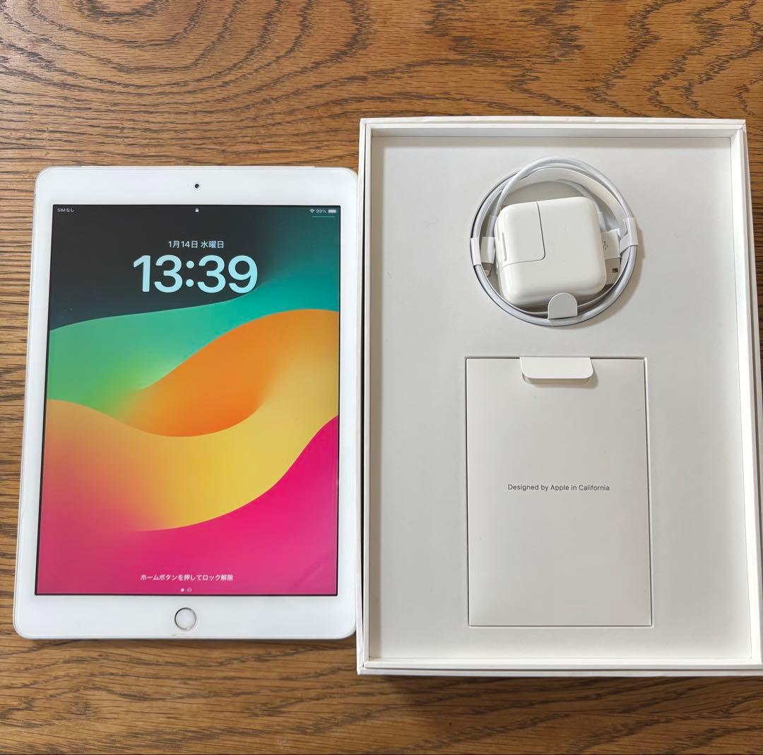 iPad 第6世代 128GB SIMフリー Logicoolキーボード