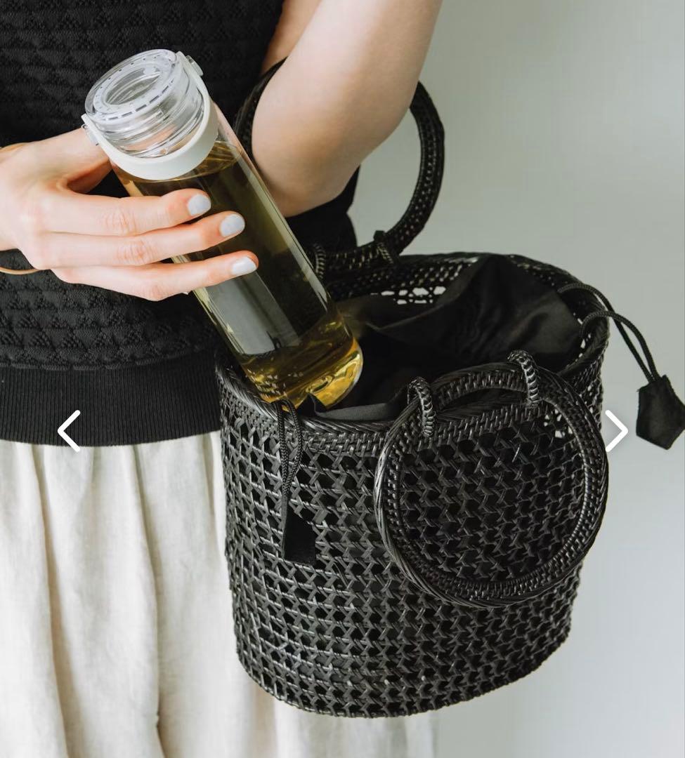 北欧、暮らしの道具店掲載hinthint / アタ素材の透かし編みカゴバッグ新品