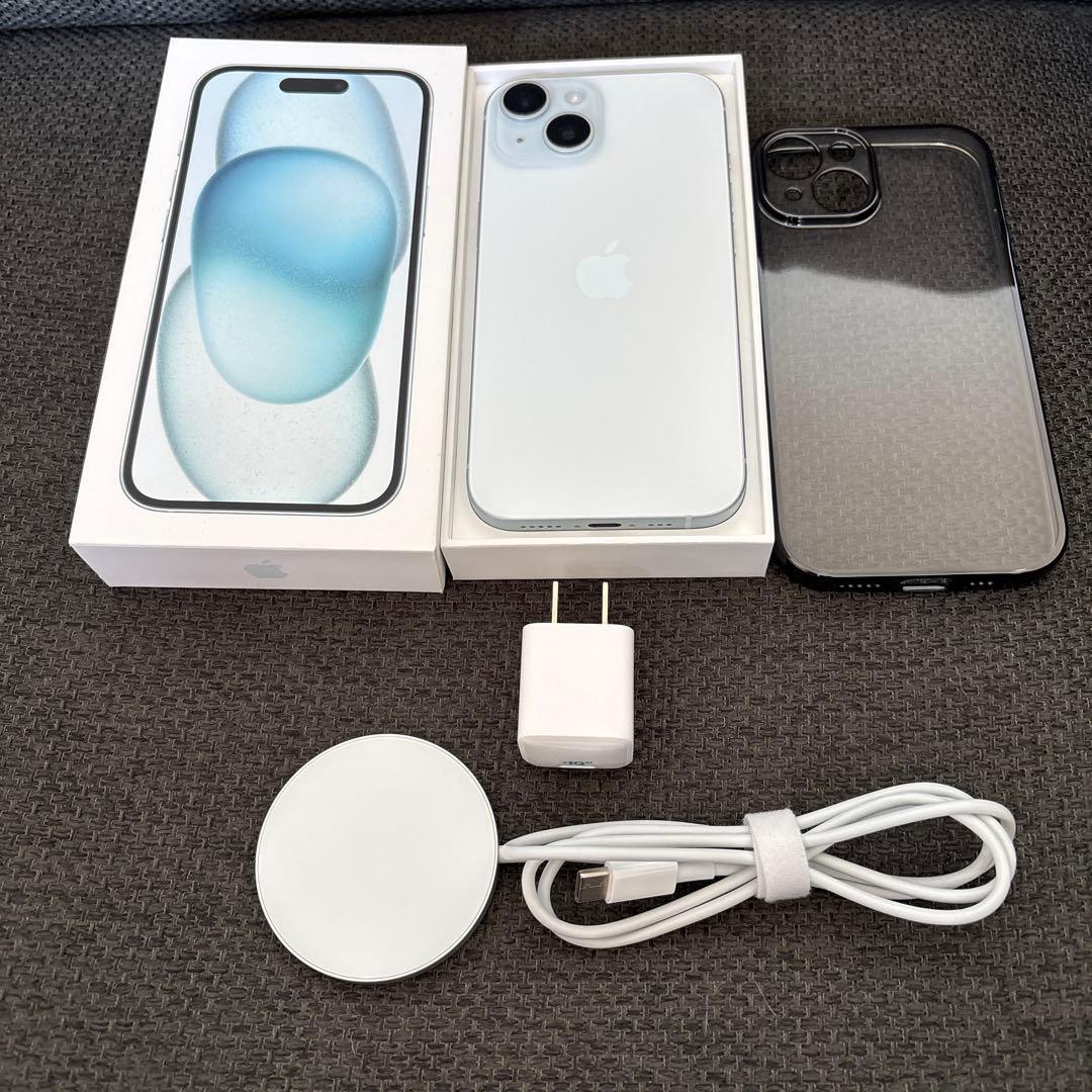 【新品同様】Apple iPhone 15 本体 ブルー&マグネット充電器セット
