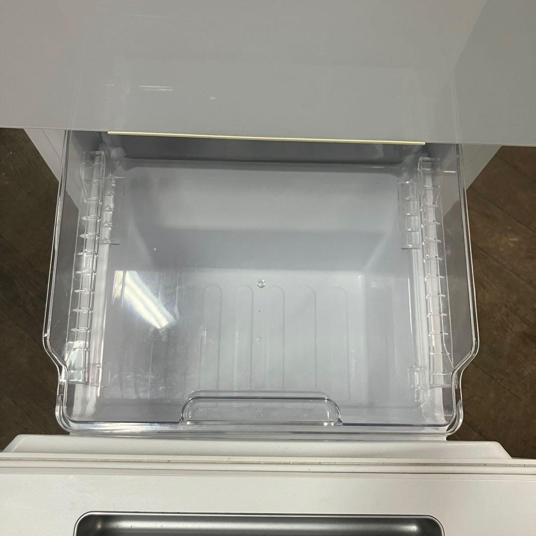 244 SHARP 最新モデル2021年製ガラスパネル　2ドア冷蔵庫　152L