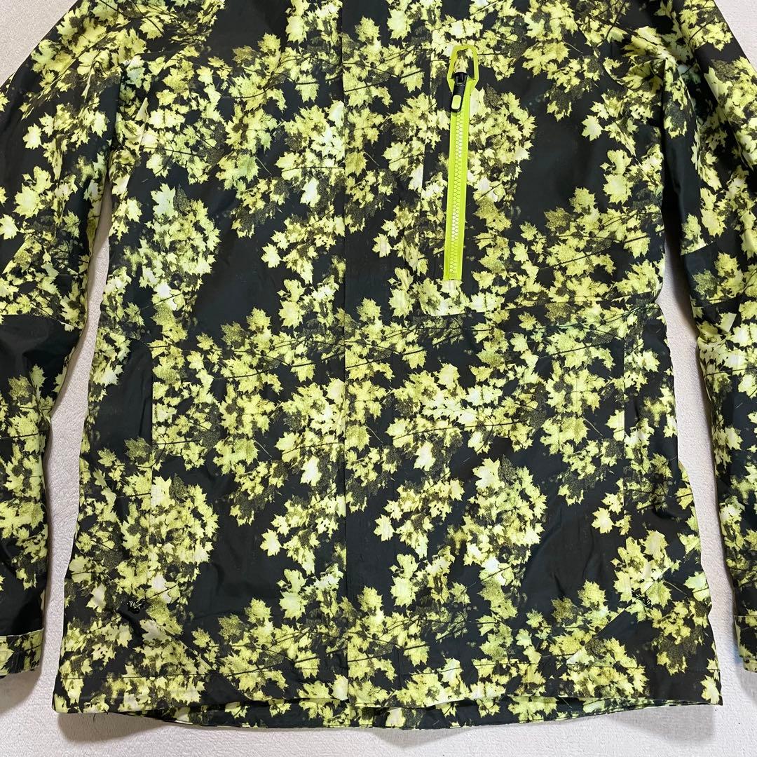 【超美品】バートン ak ゴアテックス ジャケット スノボウェア 花柄　S