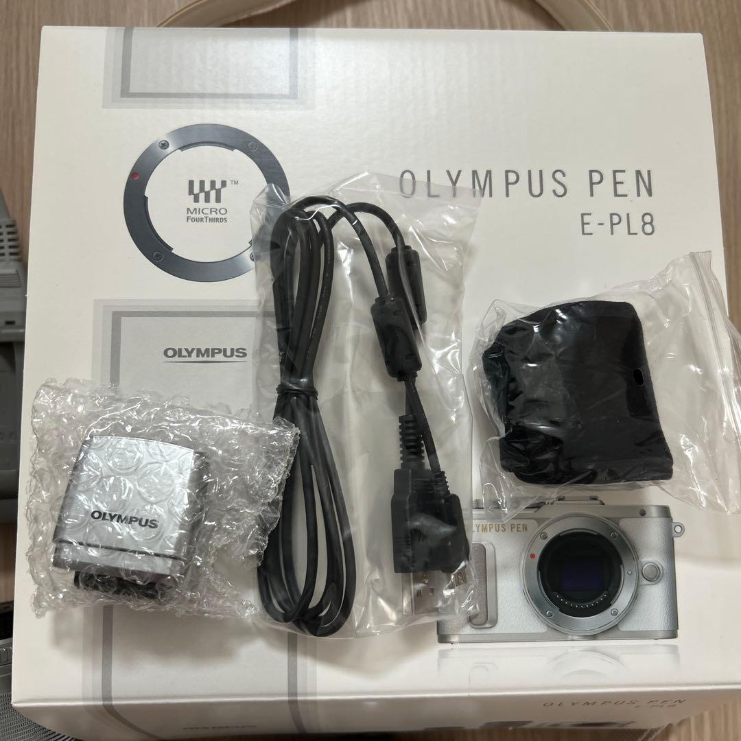 OLYMPUS PEN E-PL8 ホワイト　ダブルズームキット
