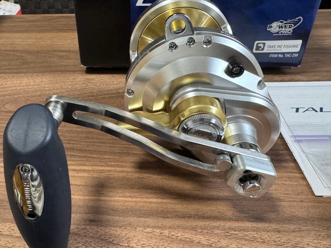 シマノ　タリカ 25II カスタムハンドル付き