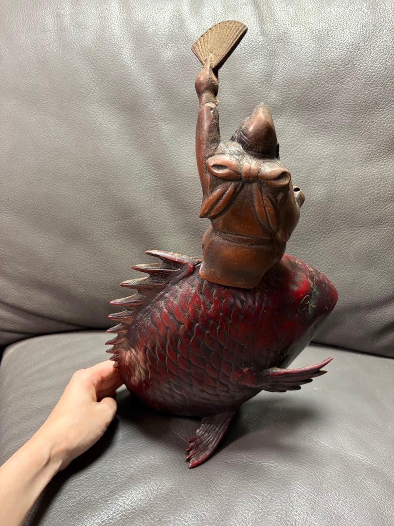 恵比寿さまと鯛の置物