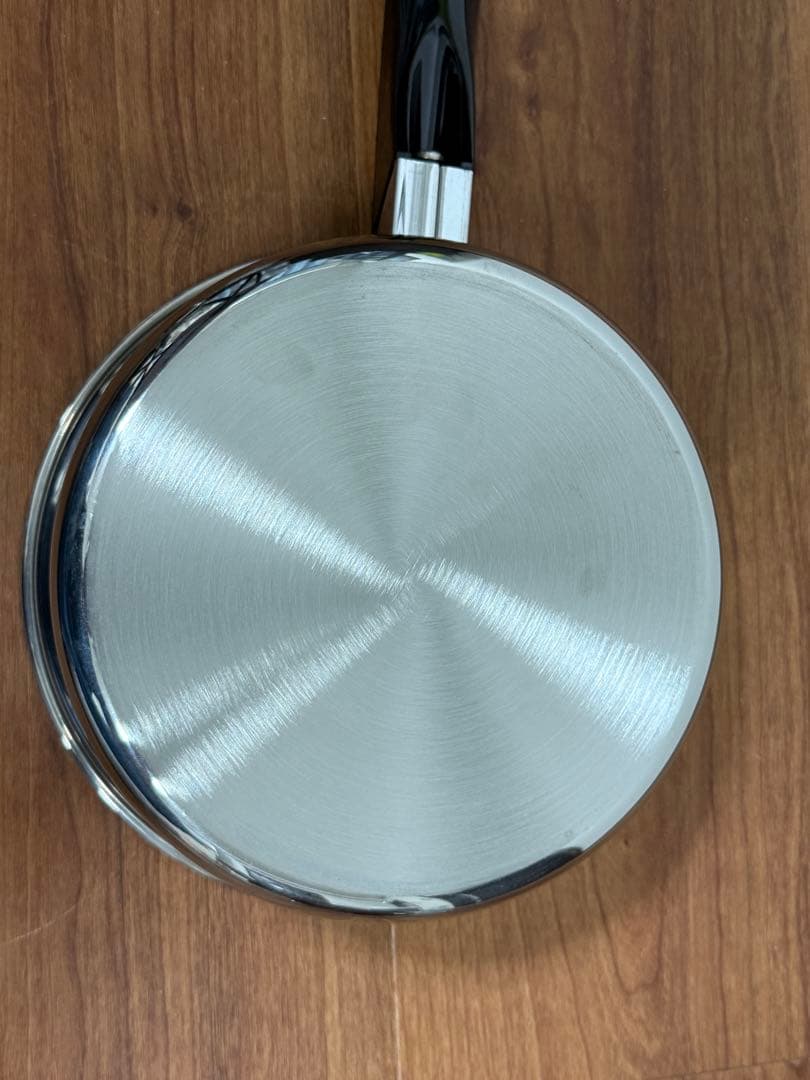 【美品】アムウェイ　中ソースパン