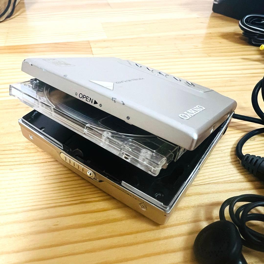希少　入手困難　ONKYO ポータブルミニディスクプレーヤー MD-P10