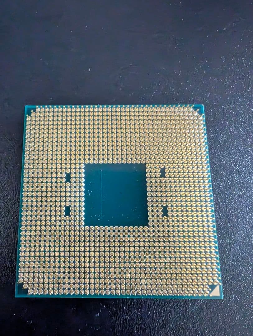 AMD Ryzen 7 3700X CPU 中古