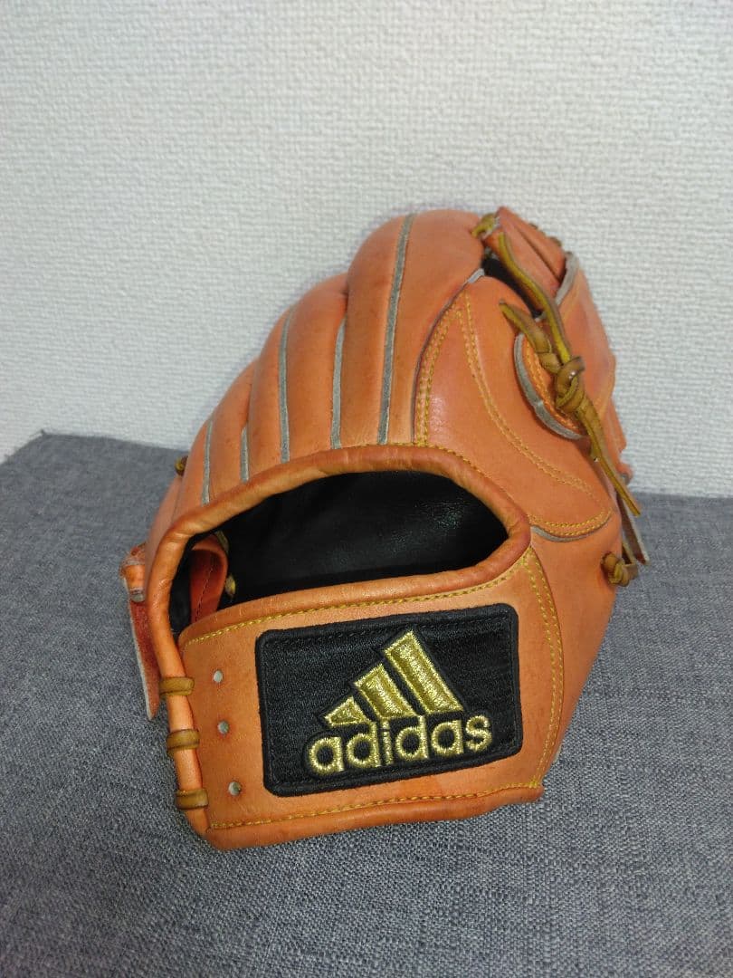 アディダス硬式オールラウンド