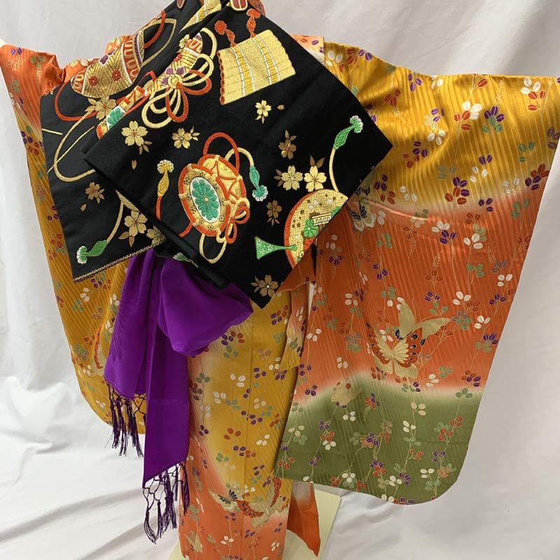 601ag29□七五三 七歳 女児 着物&袋帯 金彩 蝶□美品