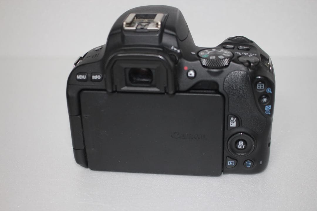 キャノン Wi-Fi＆動画　 canon kiss x9標準＆望遠レンズセット