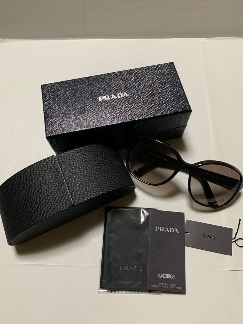 値下げ中❣️PRADA プラダ　サングラス