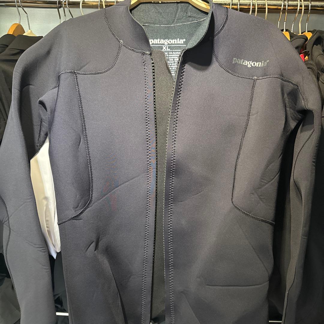 【超美品】patagonia XL 黒 タッパー