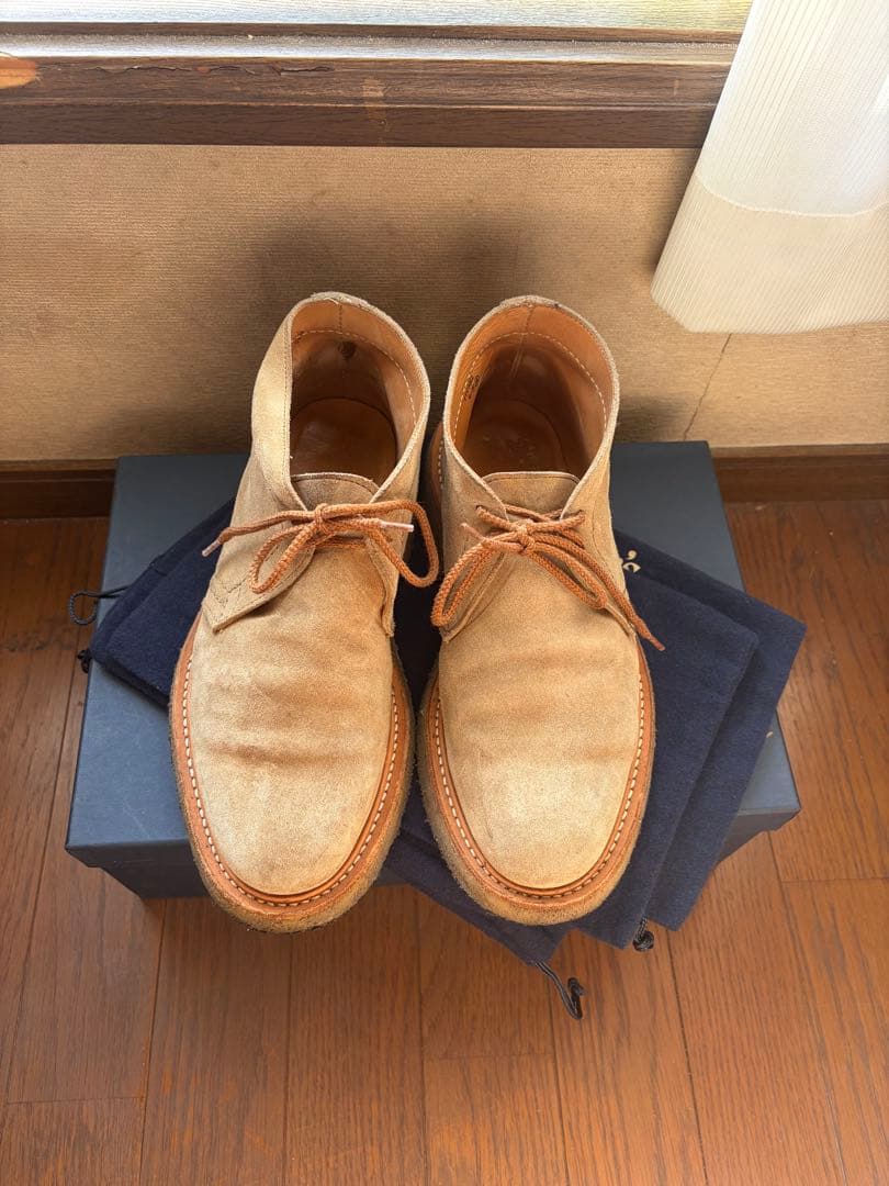 Tricker's SAND SUEDE デザートブーツ / ボーイズマーケット