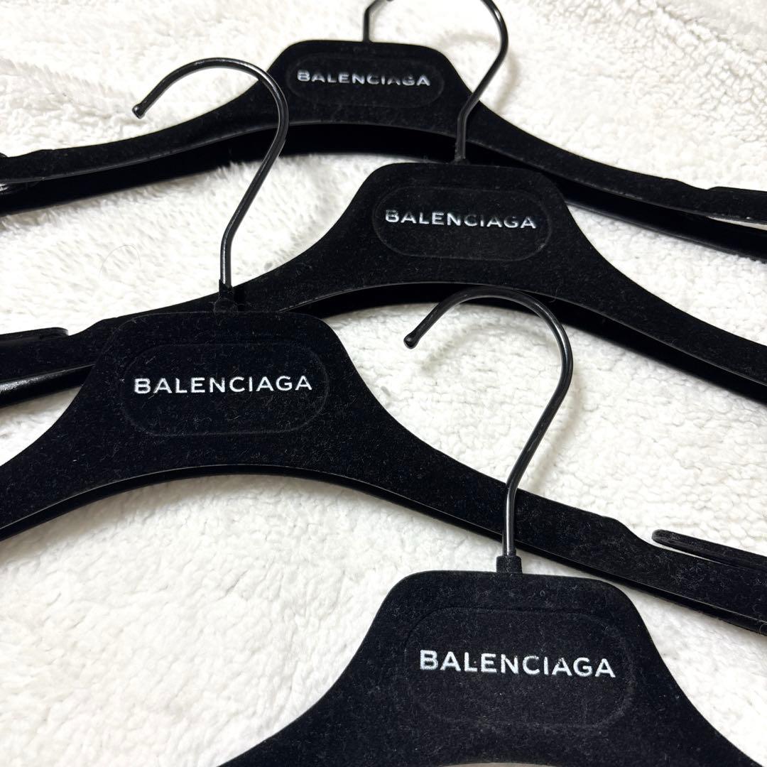 BALENCIAGA ハンガー 4本セットバレンシアガ 非売品