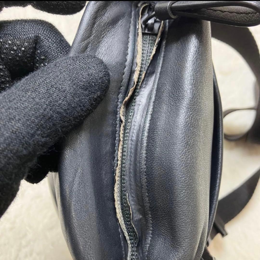 美品✨メゾンマルジェラ グラムスラム 4ステッチ 本革 ミニショルダーバッグ 黒