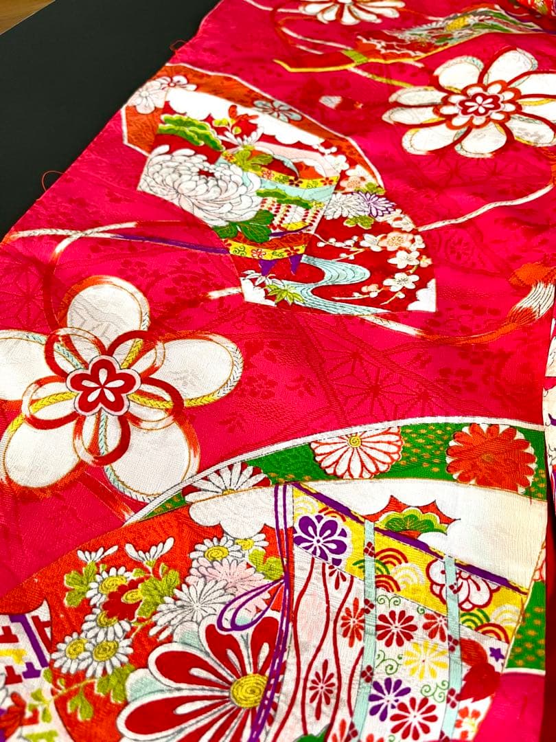 正絹 アンティーク着物 レトロ着物 ☆羽子板 地紙 七五三 【しつけ糸付】