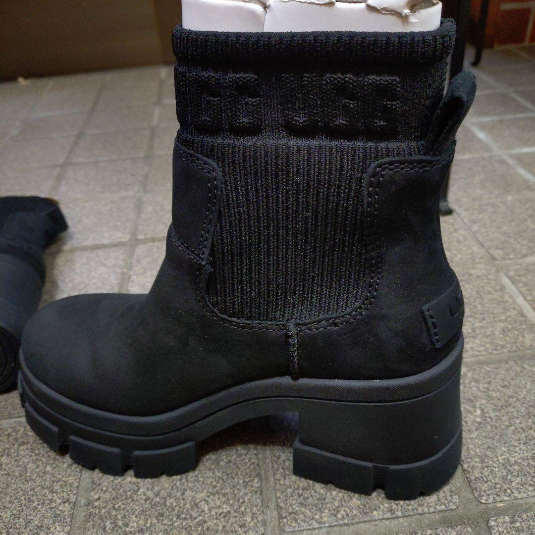 UGG アグ BROOKLYN CHELSEAサイドゴア厚底ブーツ