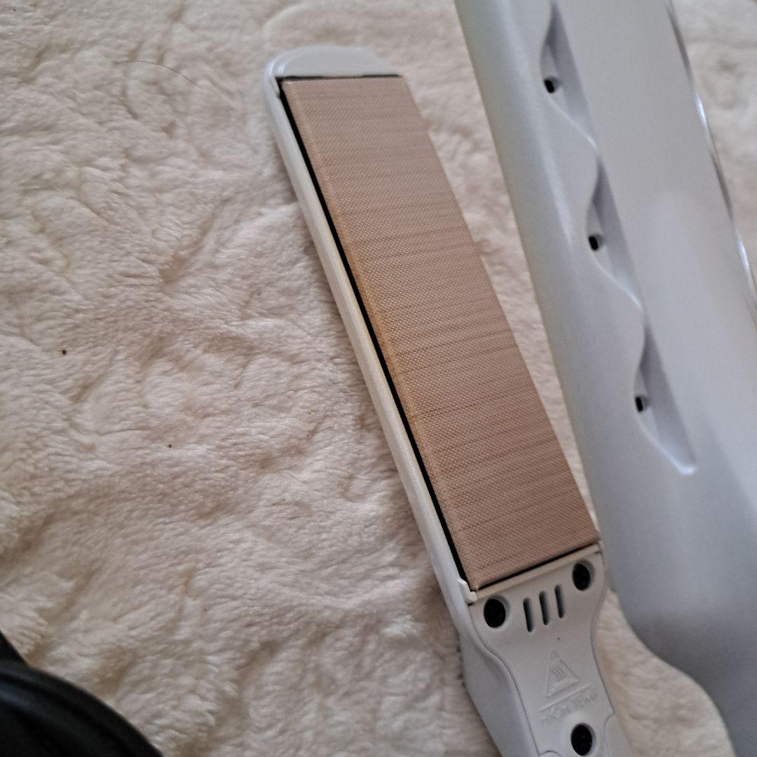 キヌジョ　絹女　LM-125　ストレートアイロン