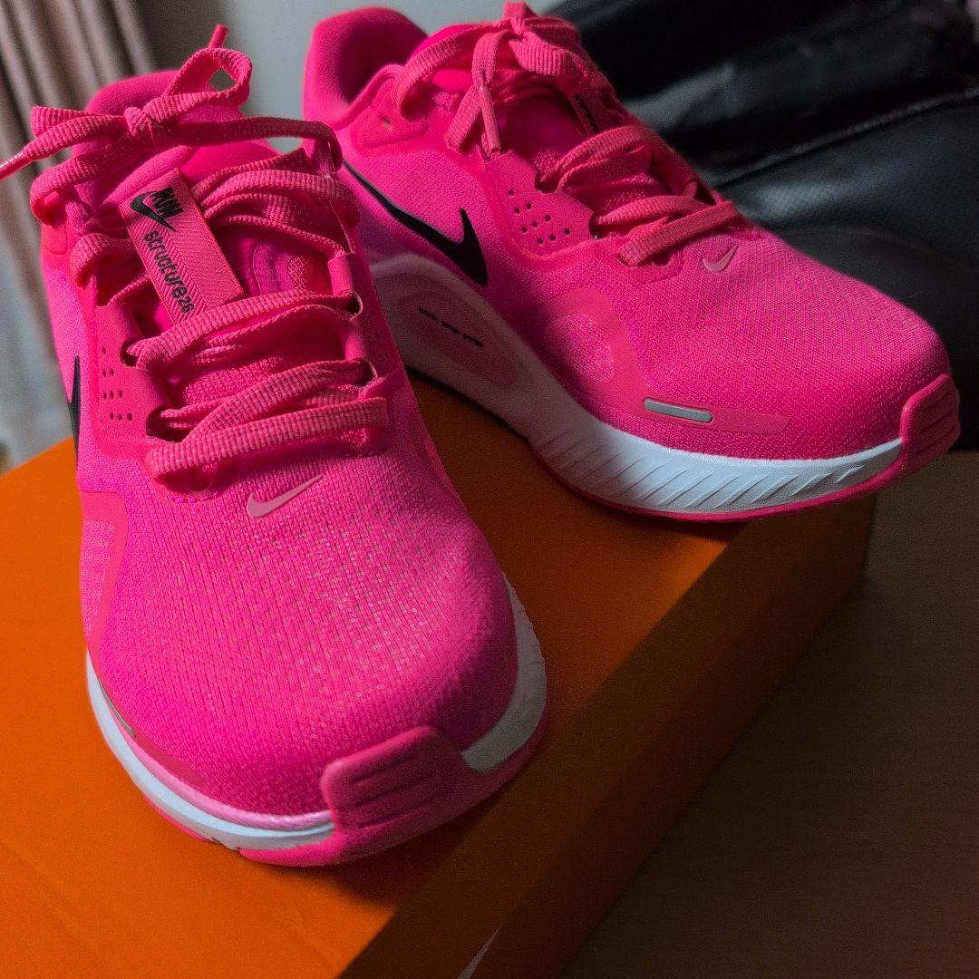 ナイキ…ストラクチャーピンク23.5cm