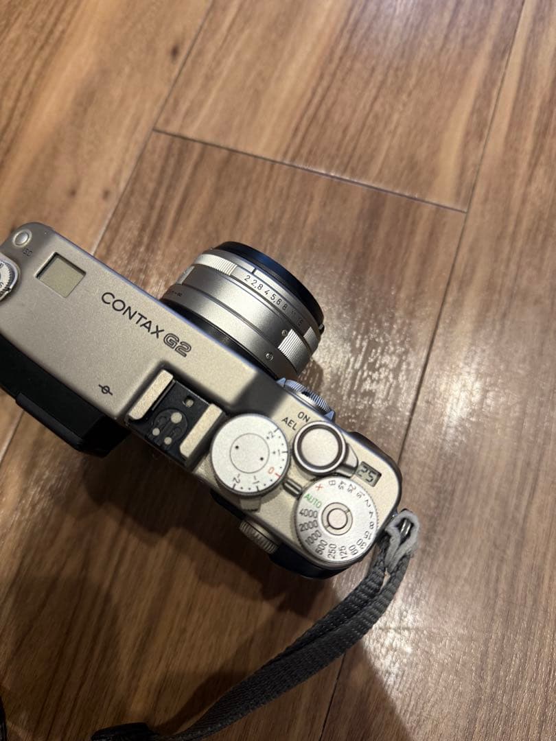 CONTAX G2本体、Carl Zeiss レンズ×3、ストロボ、各種ケース