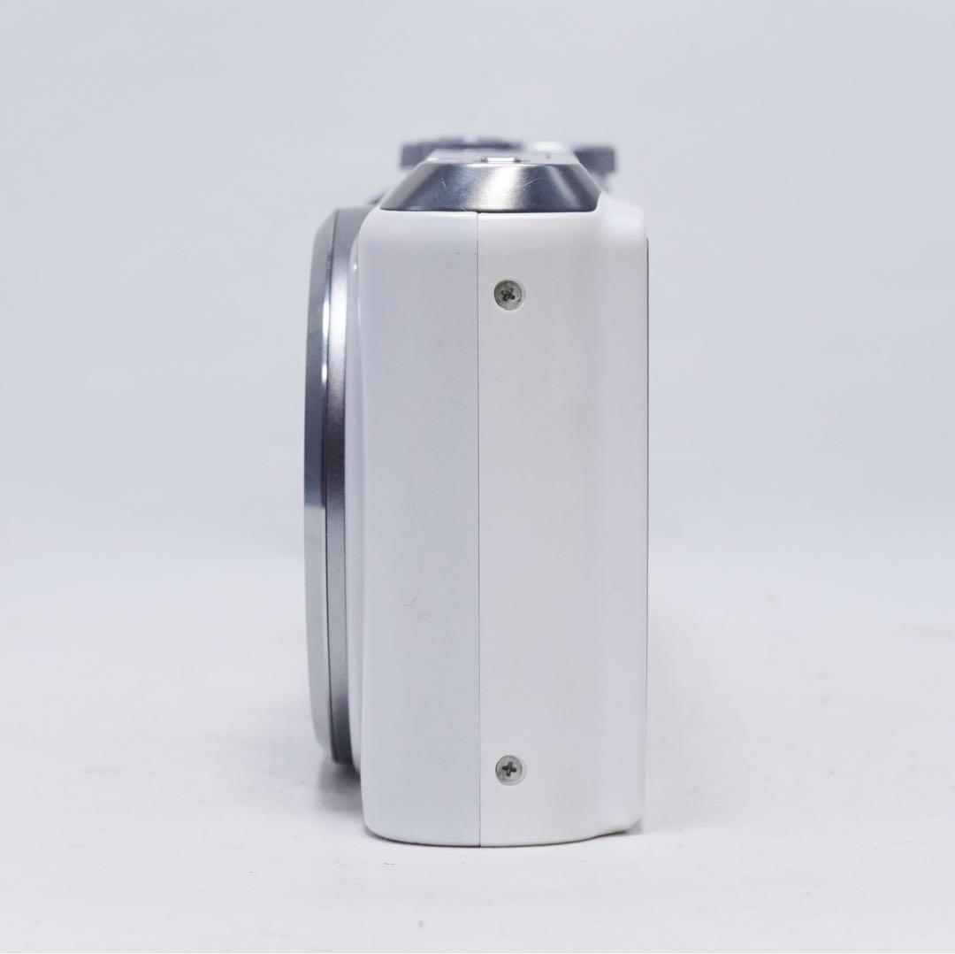 極美品 動作確認済 CASIO EXILIM EX-ZR700 ホワイト