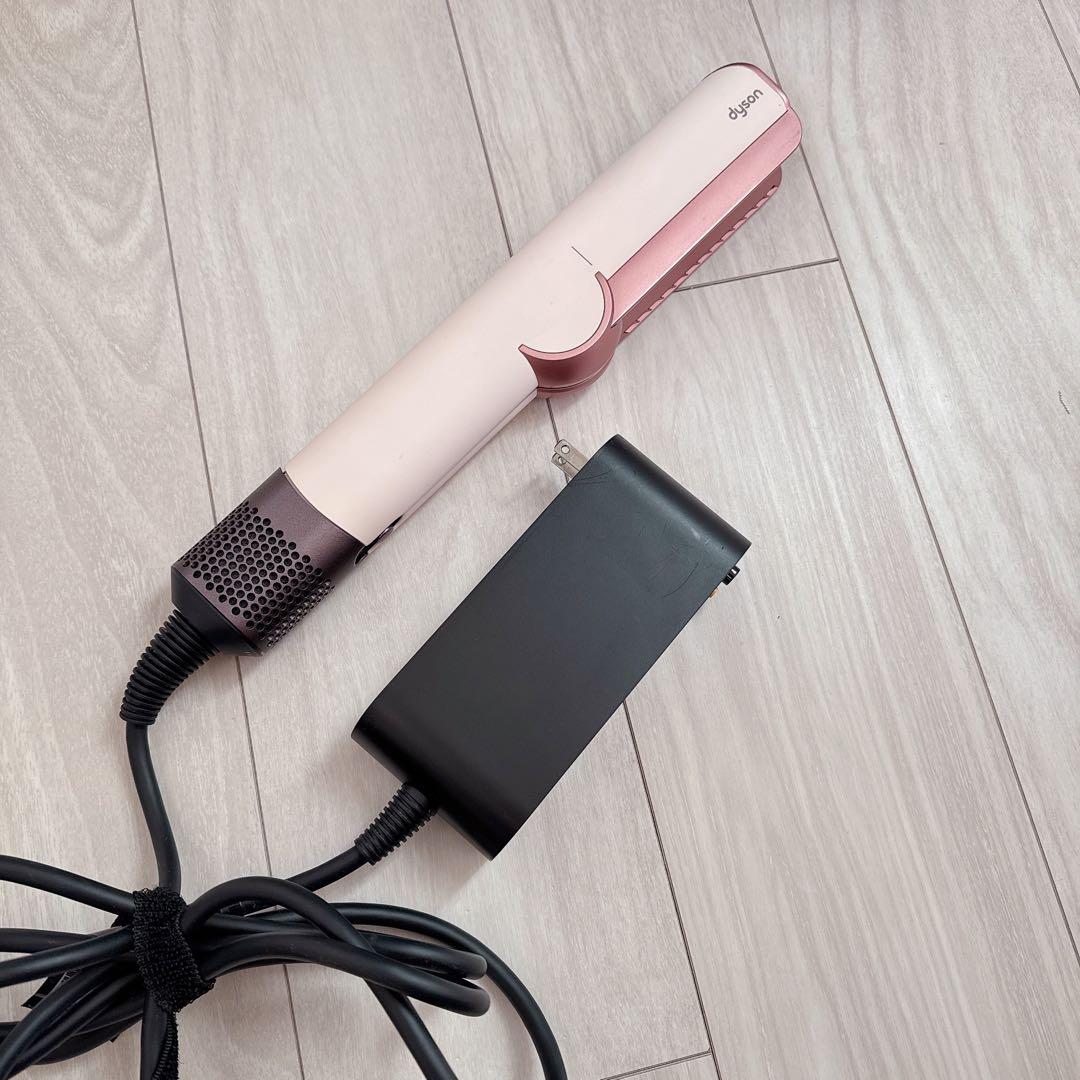 ダイソン　ドライヤー　ストレイトナー