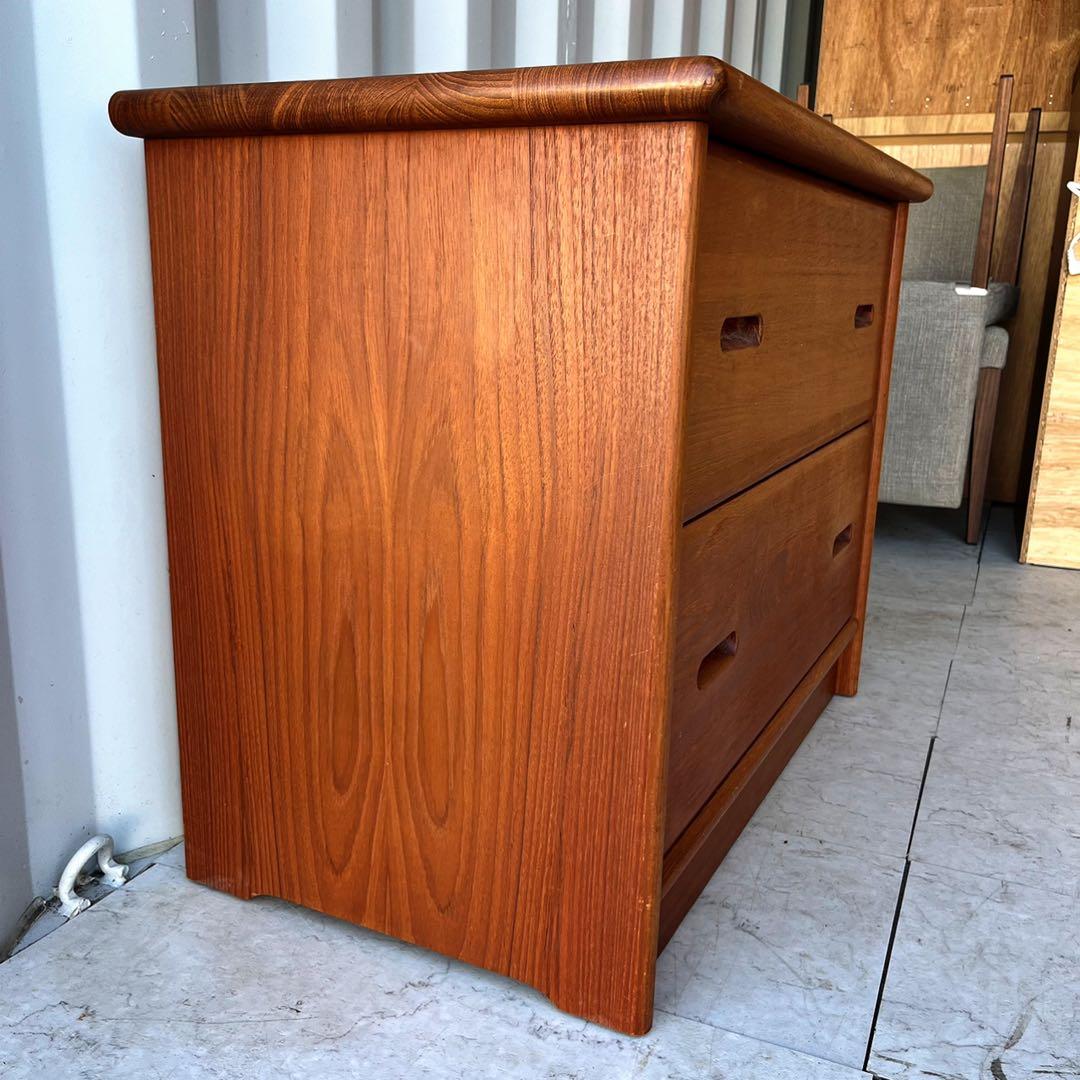 取付無料！北欧デンマーク家具 デューロン チーク材 天然木ナチュラルチェスト✨