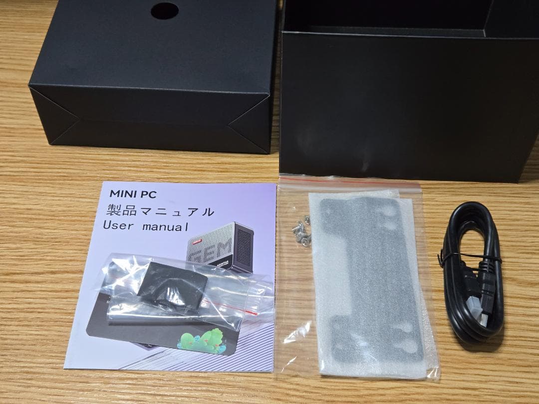 ミニPC AOOSTAR GEM12 MAX Ryzen7 8845HS 32GB/1TB