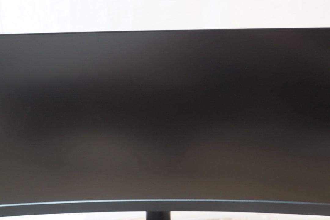 Lenovo 43.4インチ ウルトラワイド曲面モニター