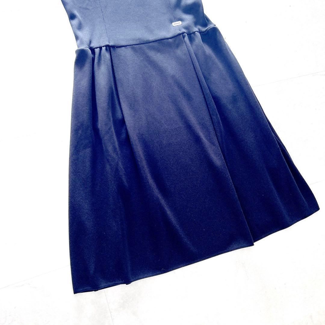 希少✨美品ルネ　フリルワンピース　ニットドレス　ロゴプレート　美シルエット　近年