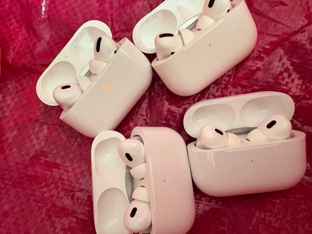 〈ジャンク品？AirPods本体4個セット☆ホワイト〉