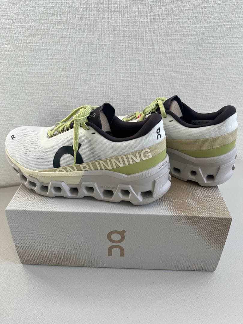 ONCモンスター2WH ホワイト/グリーン　レディース24cm
