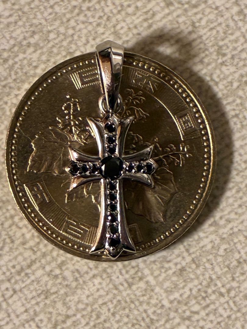 プラチナクロスペンダントトップ専用です