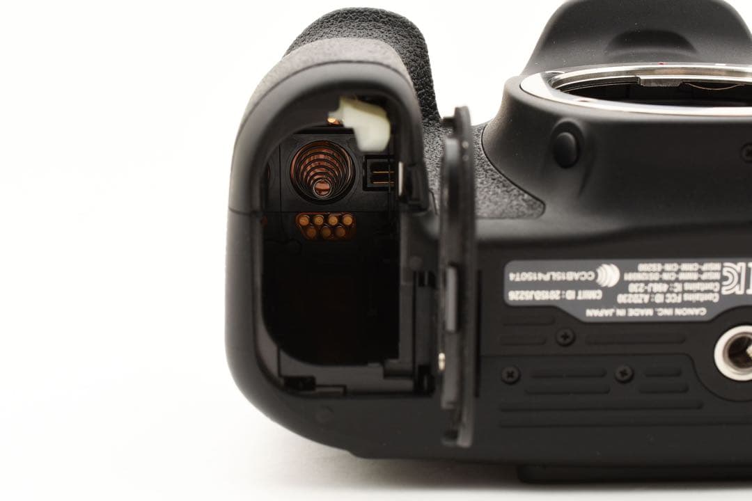 Canon EOS 80D/約2420万画素/標準&望遠ダブルレンズセット