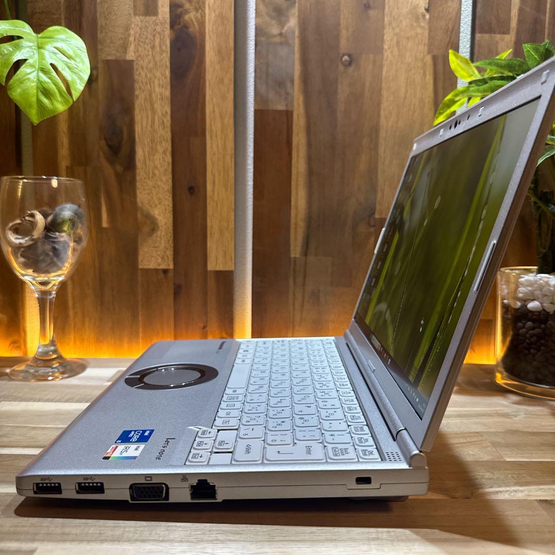 最新モデル‼️Let's note SV1☘️第11世代☘16GB☘ノートパソコン