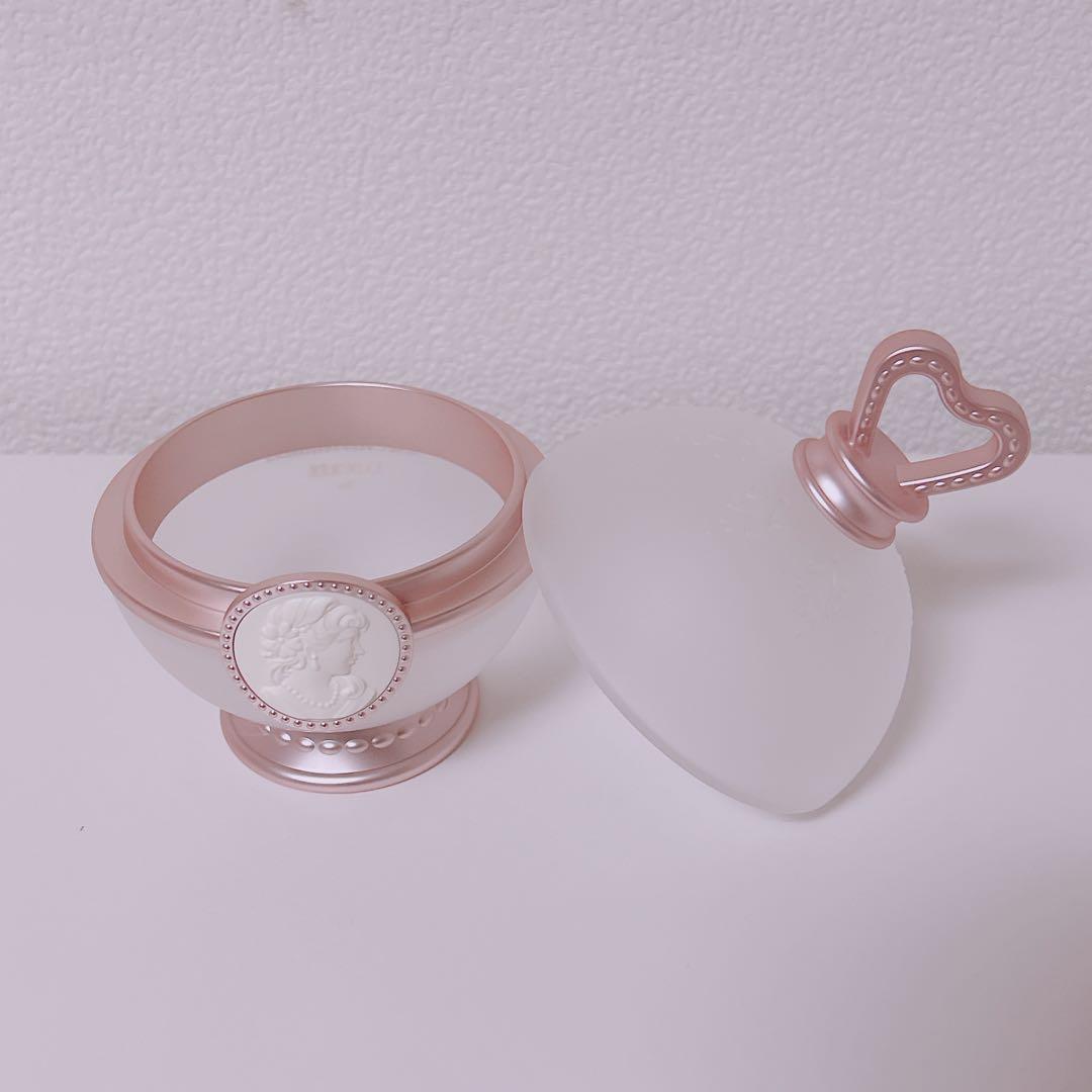 レ・メルヴェイユーズ　ラデュレ リミテッド エディション ポット