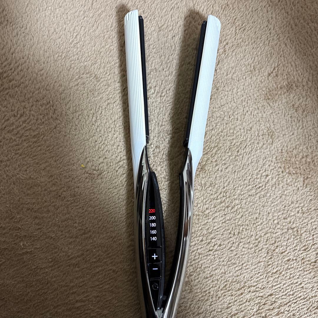 【お値下可能】ReFa ストレートヘアアイロン ホワイト/シルバー