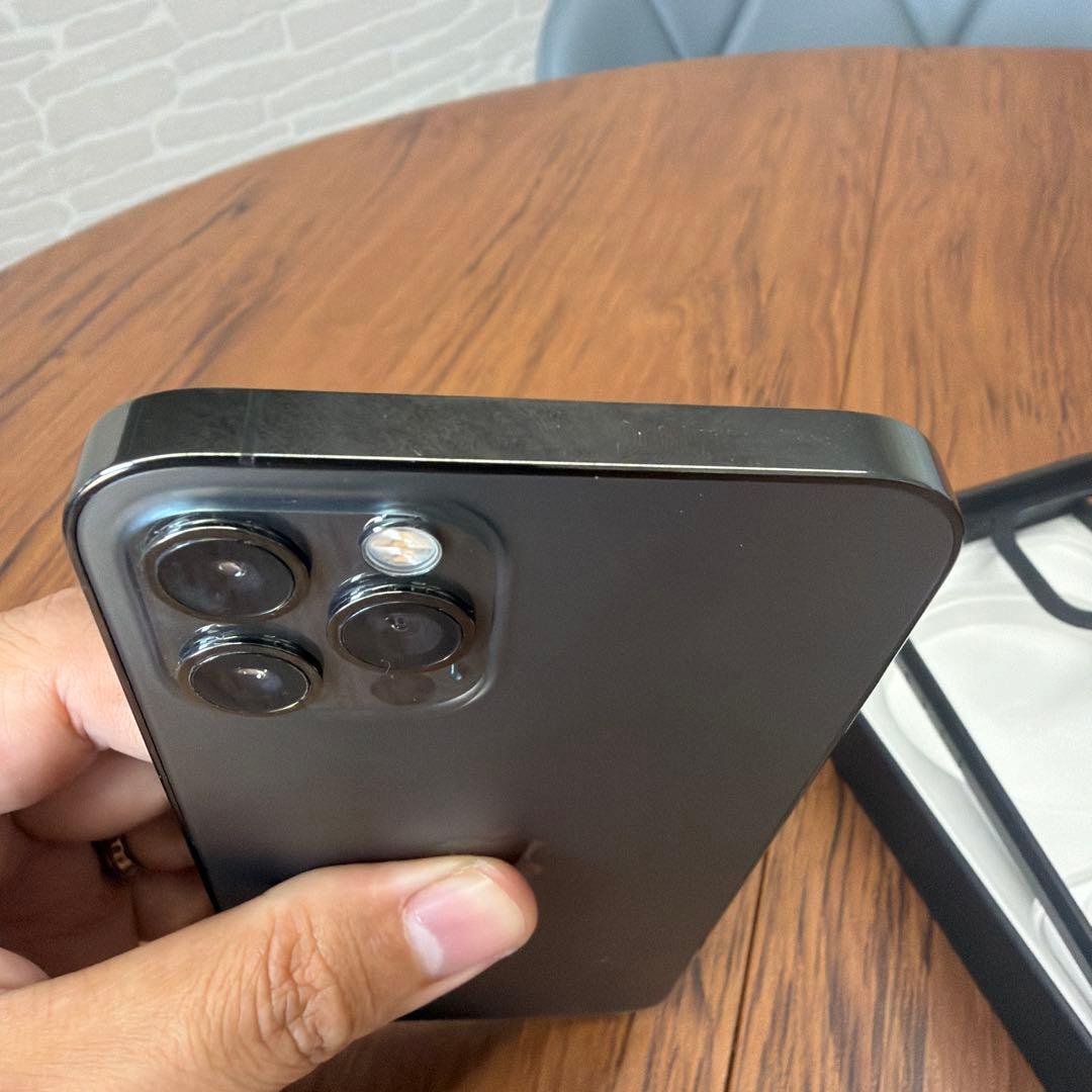 Apple iPhone 12Pro 256GB 本体　au