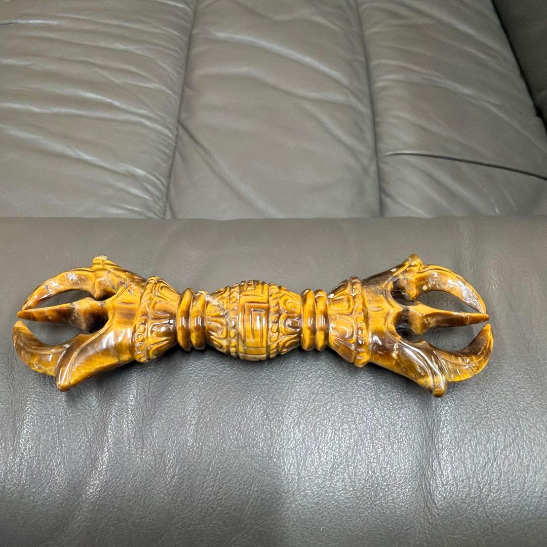 虎目石の三鈷杵 装飾的なコレクションアイテム