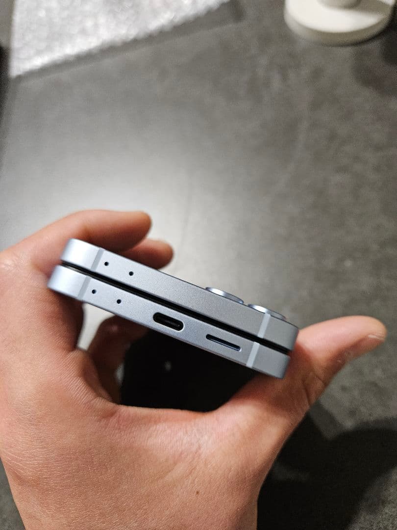 Galaxy　未使用　FLiP6　SIMフリー　残債なし　国内版　256ギガ