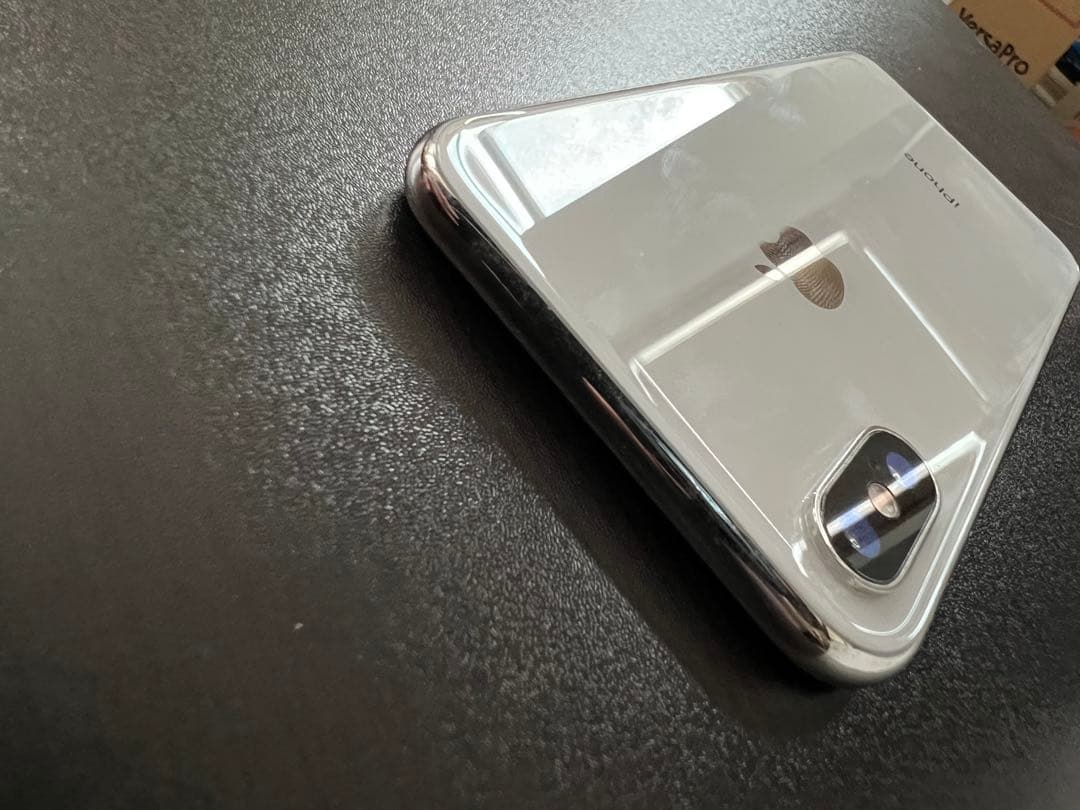 iPhone X 本体 充電器付属