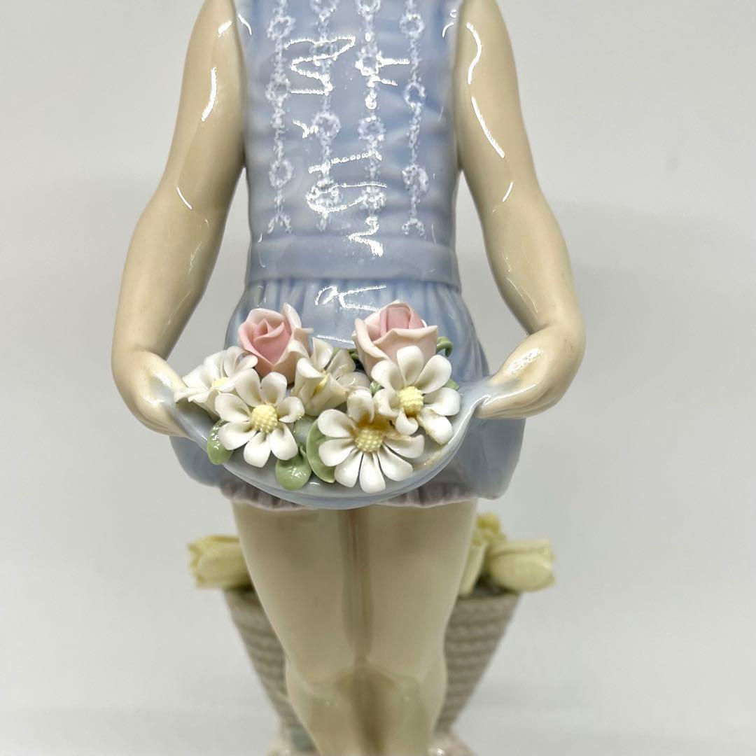 リヤドロ LLADRO スカートに花いっぱい フィギュリン 少女 インテリア
