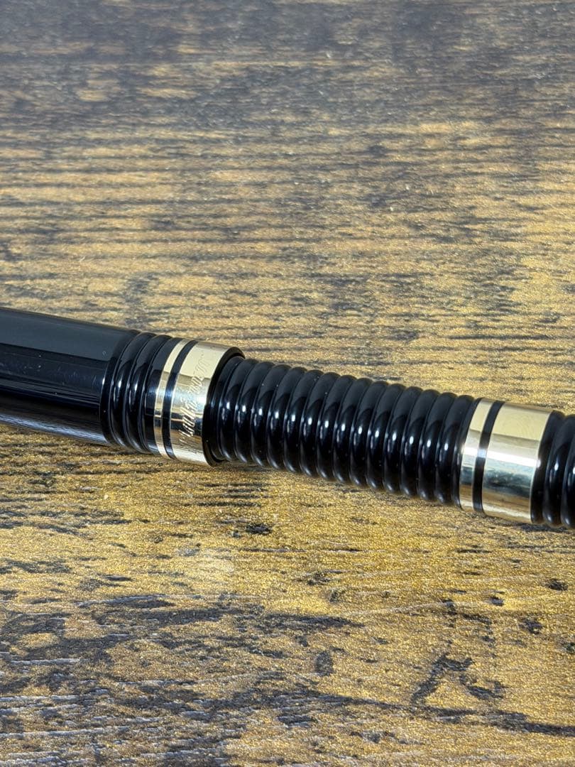 新品未使用　初期型　ギャザード　丸ニブ　14金　F プラチナ　万年筆　JIS刻印