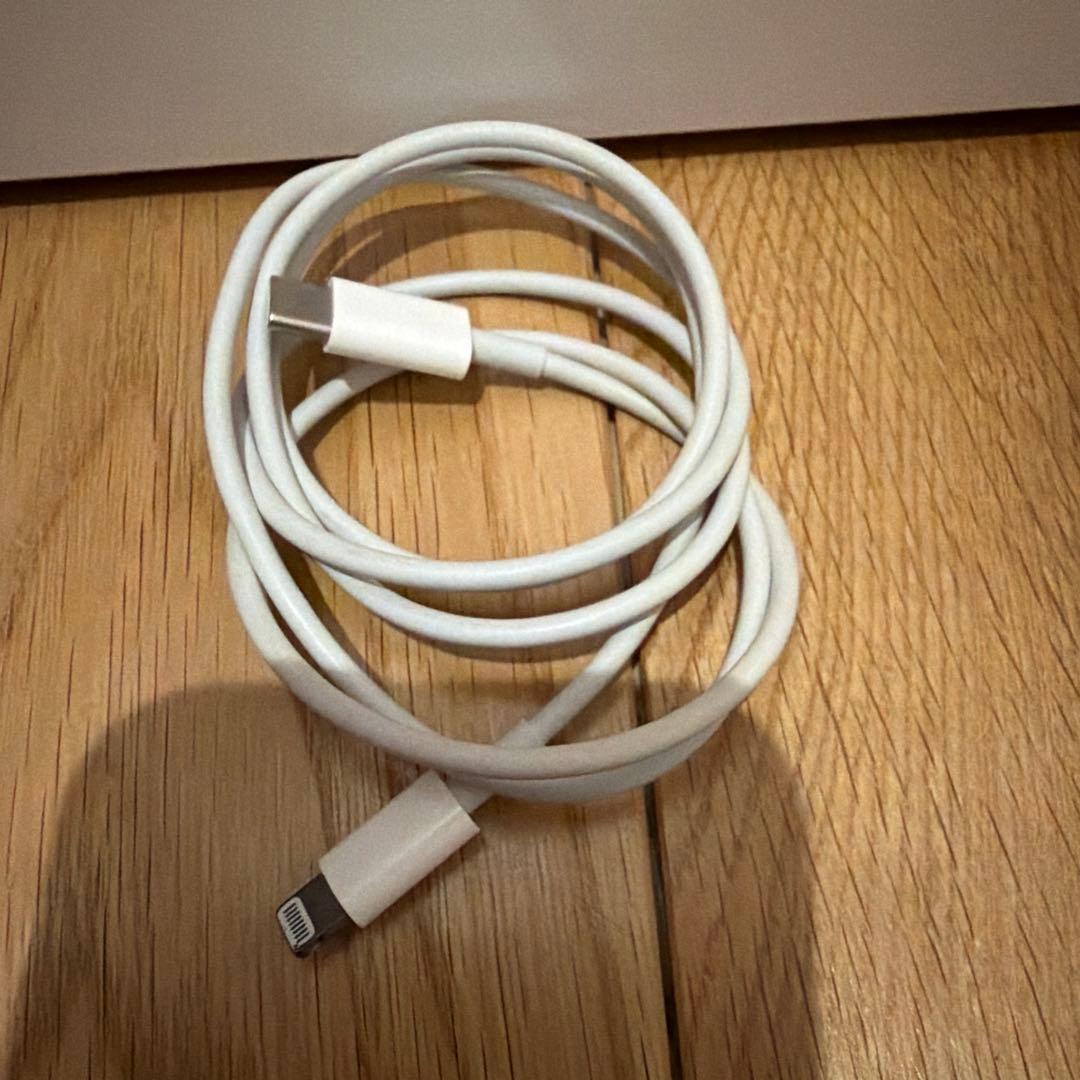 Apple iPhone XR 本体 + ケース、フィルム