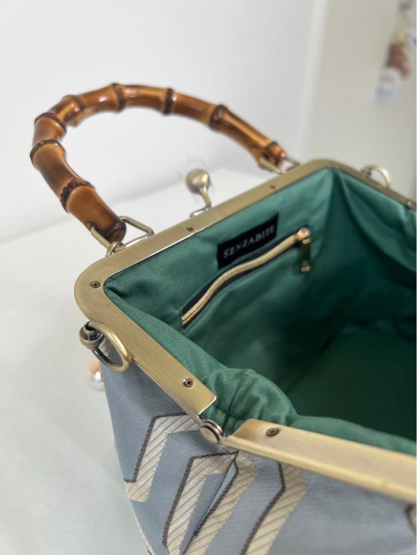Ｋ　バンブーバッグ　斜めがけ　シルバー　グレー　和装　洋服