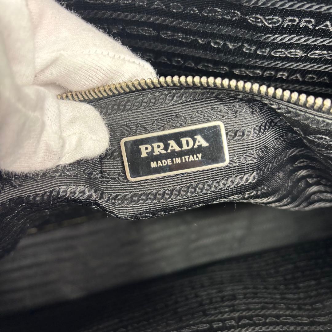 PRADA カバン ビジネスバッグ ブリーフケース 黒　サフィアーノ　鑑定済