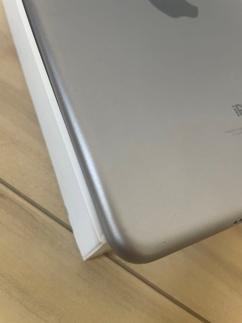 iPad mini4 64GB Wi-Fi スペースグレー
