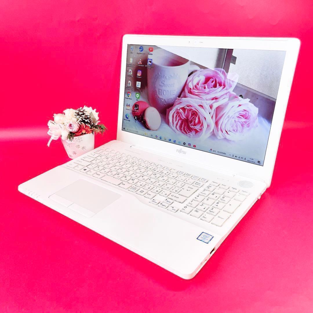 高性能Corei7✨️16GB✨️薄型ノートパソコンおしゃれ白カメラ付きSSD1TB