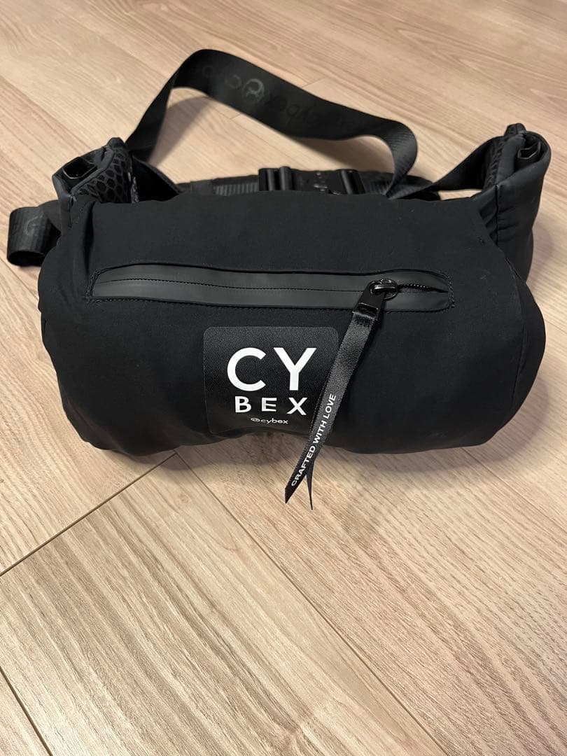 サイベックス　コアキャリア　抱っこ紐　黒