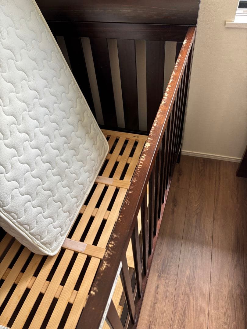 Boori ブーリ　スレイ ダークブラウン 木製 ベビーベッド布団付き